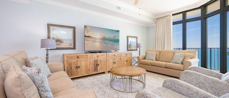 Condo, 3 habitaciones | Área de sala de estar