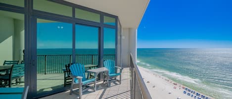 Condo, 3 Bedrooms | Property grounds