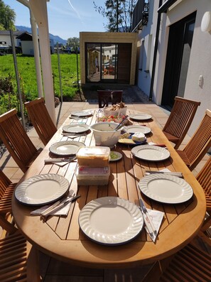 Buiten dineren
