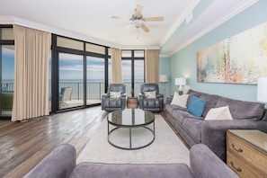 Living area - The Oasis 1104 Formerly Phoenix West Ii 1104 3 Bedroom Condo (Orange Beach)
