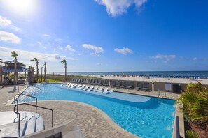 Condo, 3 quartos | Piscina