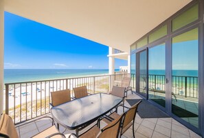 Outdoor dining - The Oasis 504 Formerly Phoenix West Ii 504 3 Bedroom Condo (Orange Beach)