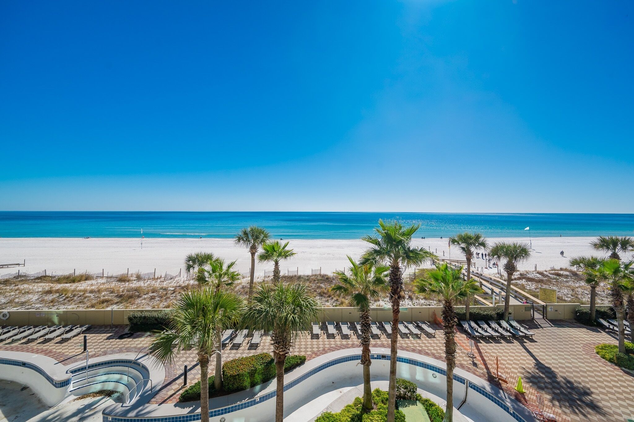 Condo, 3 quartos | Praia