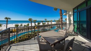 Condo, 3 habitaciones | Restaurante al aire libre