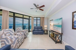 Living area - Phoenix West 2607 3 Bedroom Condo (Orange Beach)