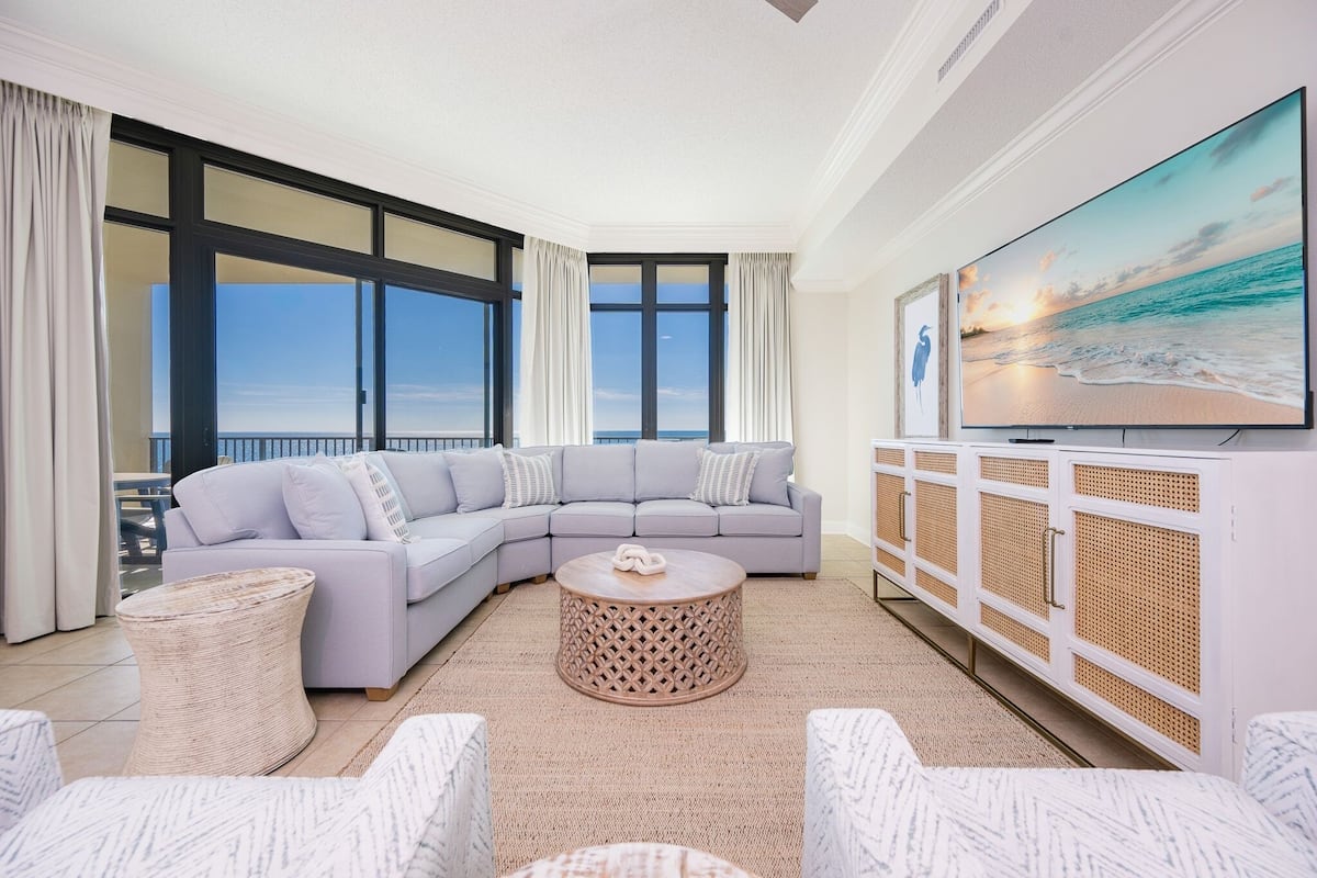 Condo, 3 phòng ngủ | Khu phòng khách