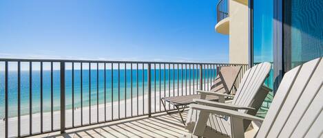 Condo, 3 Bedrooms | Property grounds