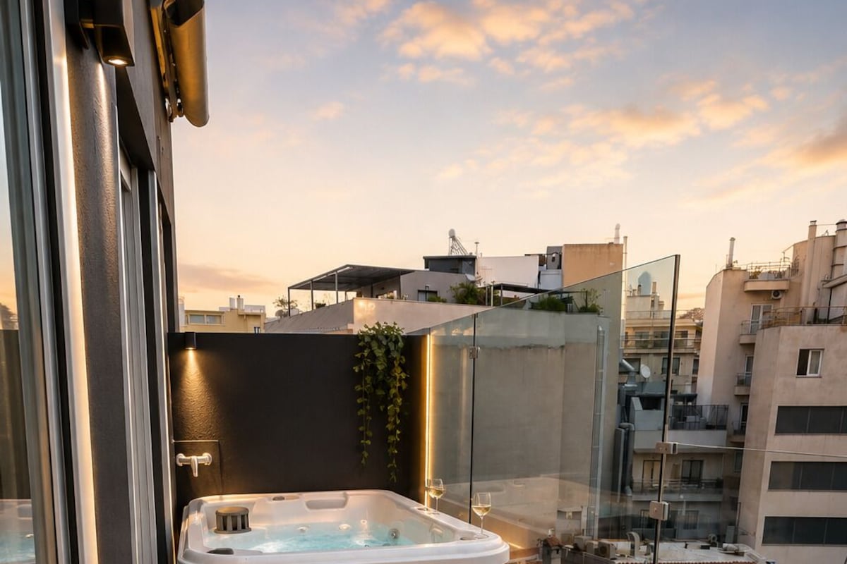 Royal Suite with Acropolis Balcony & Hot Tub | In-room safe, blackout curtains, iron/ironing board (on request)