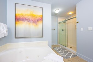 Condo, 3 Bedrooms | Bathroom - Phoenix West 2206 3 Bedroom Condo (Orange Beach)