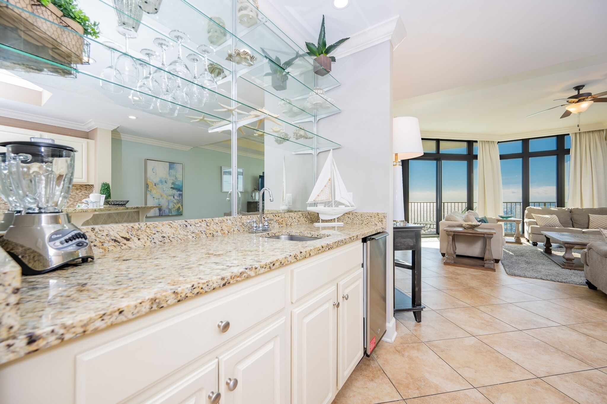 Condo, 3 Bedrooms | Interior