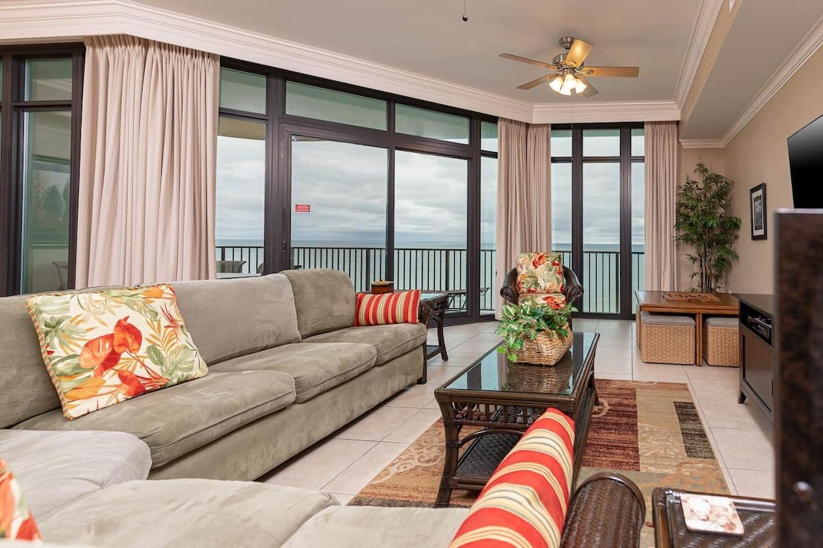 公寓客房, 3 間臥室 | 起居區