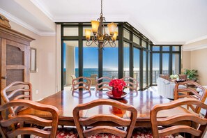 Dining - The Oasis 1503 Formerly Phoenix West Ii 1503 3 Bedroom Condo (Orange Beach)