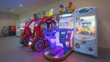 Condo, 3 Bedrooms | Children's area