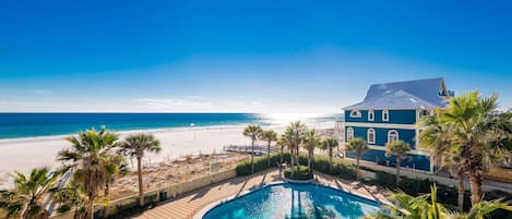 คอนโด, 3 ห้องนอน | สระว่ายน้ำ