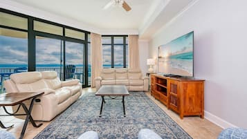 Kondominium, 3 kamar tidur | Area keluarga