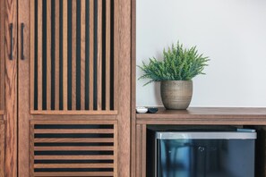 Junior Suite, Balcony, Sea View | Interior