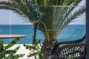 Junior-sviitti, parveke, merinäköala | Ulkoalueet