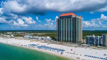 Condo, 3 habitaciones | Playa | Playa en los alrededores