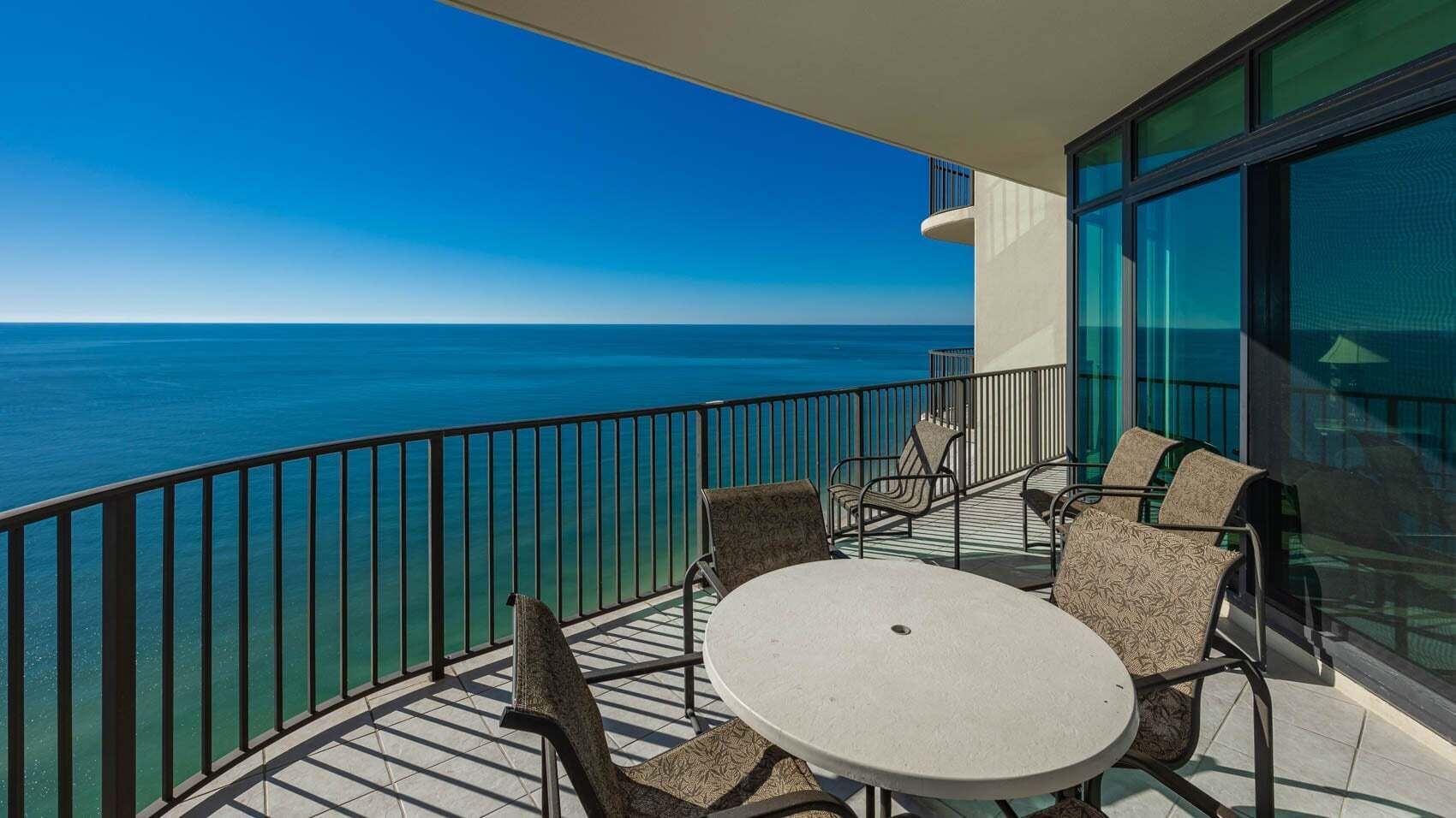Apartamento, 3 habitaciones | Restaurante al aire libre