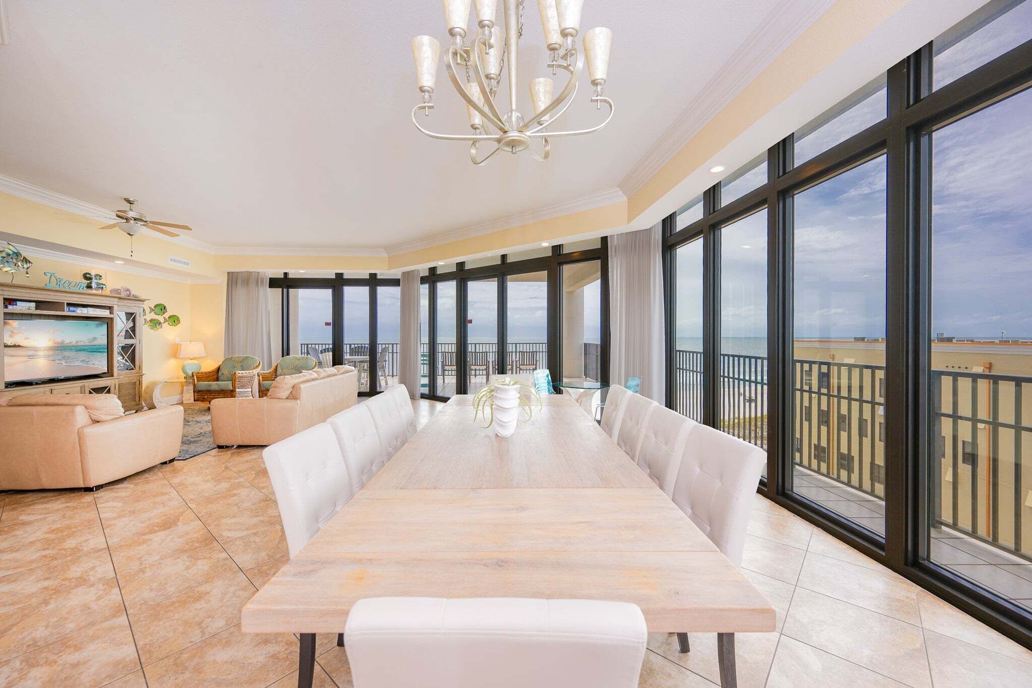 Condo, 4 Bedrooms | Interior