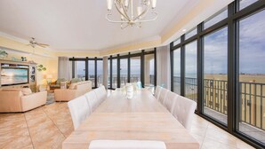 Kondominium, 4 kamar tidur | Interior