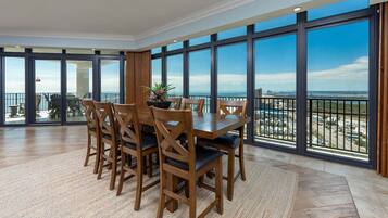 Leilighet, 4 soverom | Spiseområde