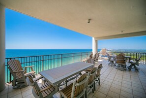 Outdoor dining - The Oasis 2701 Formerly Phoenix West Ii 2701 4 Bedroom Condo (Orange Beach)