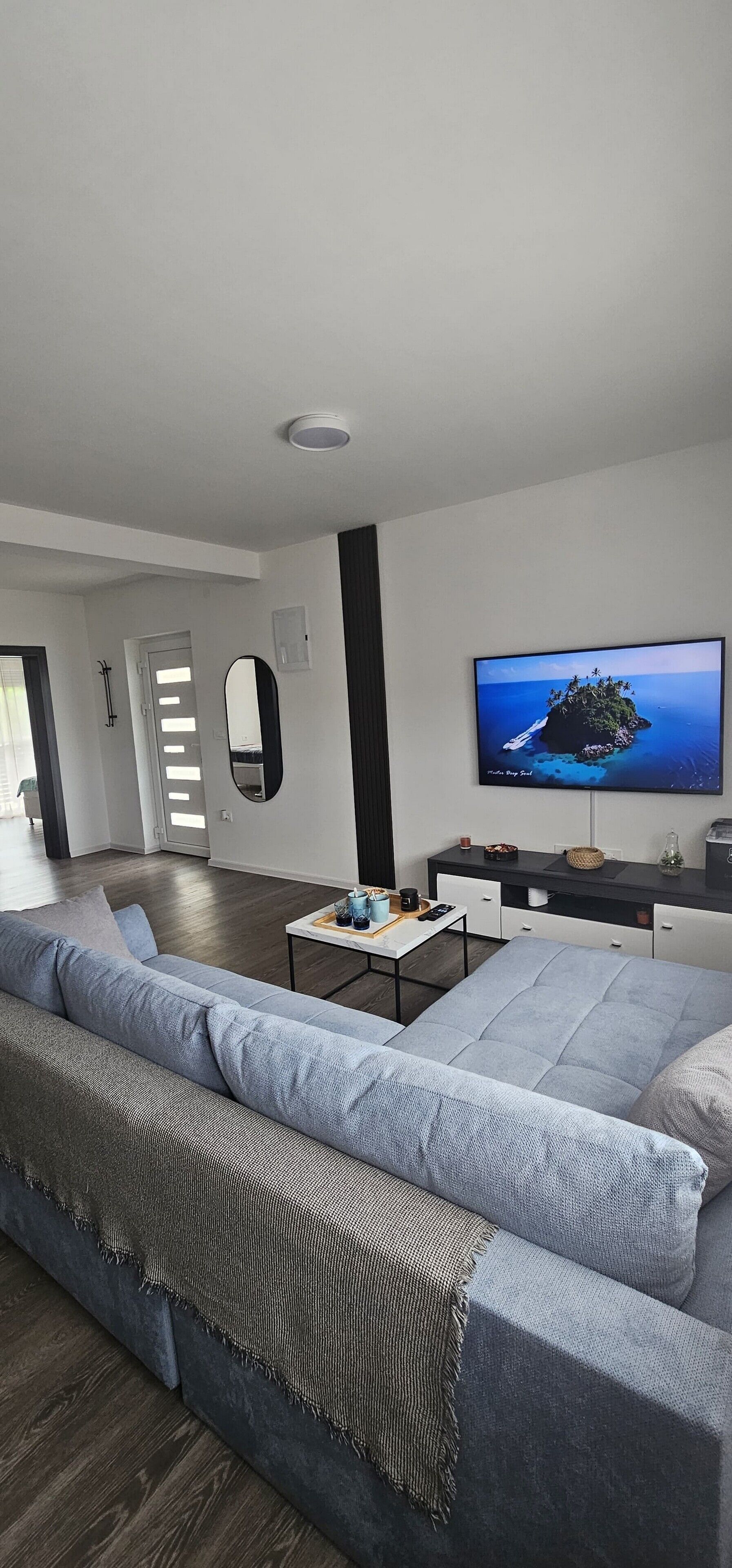 Standard Apartment, Sea View | Living area