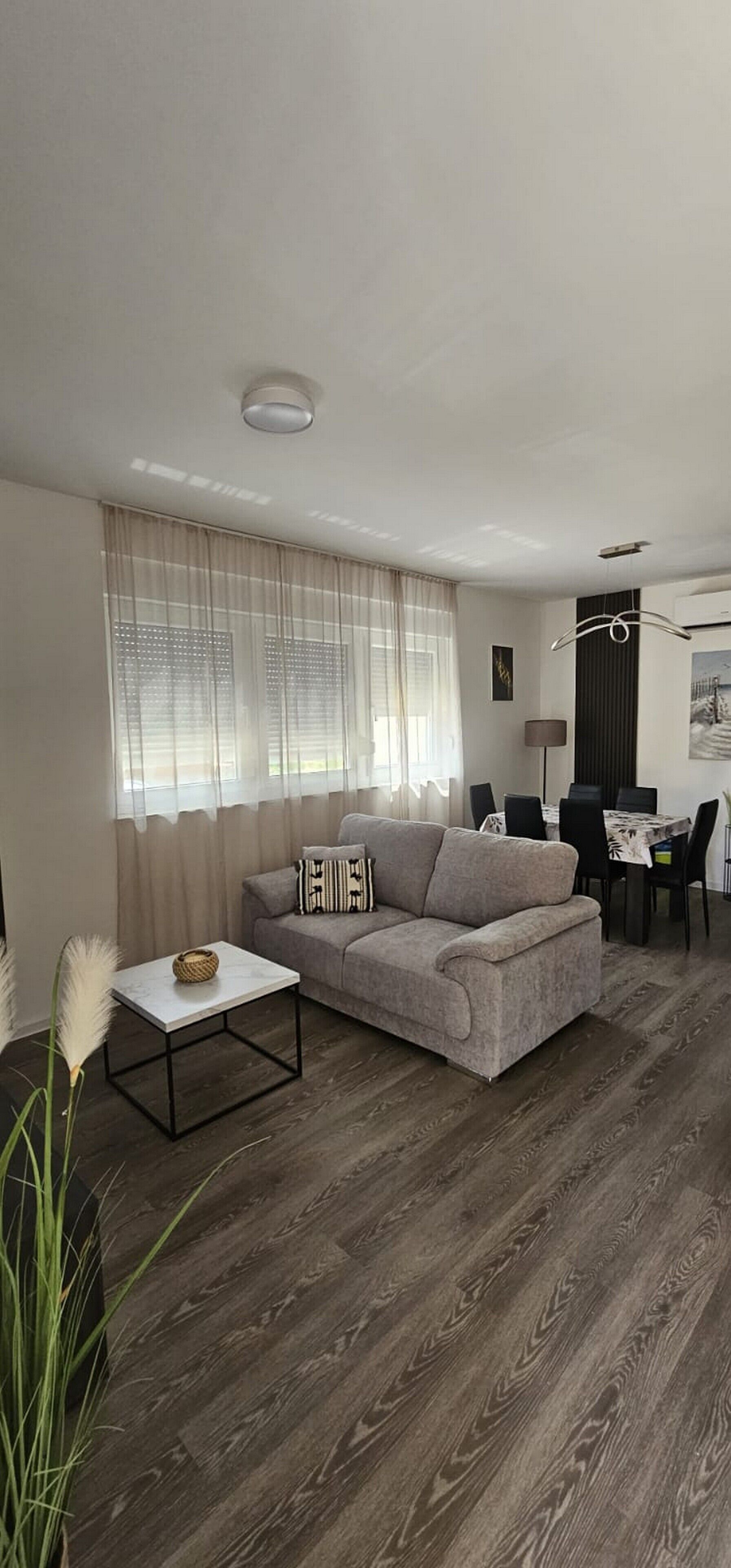 Classic Apartment, Pool View | Living area