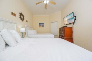Condo, 3 Bedrooms - The Oasis 1815 Formerly Phoenix West Ii 1815 3 Bedroom Condo (Orange Beach)