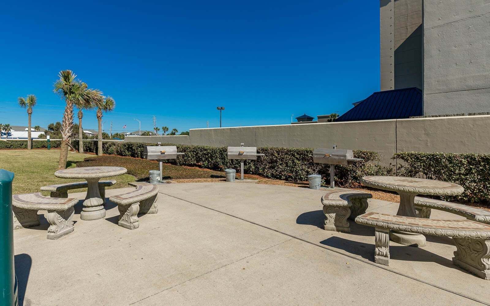 公寓式客房, 3 间卧室 | 室外用餐