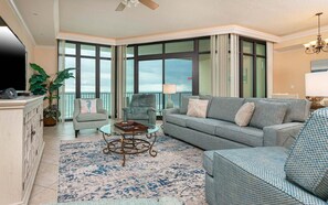 公寓客房, 3 間臥室 | 起居區