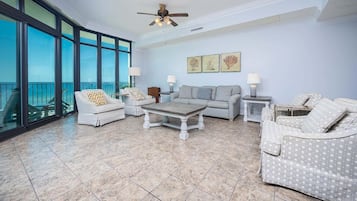 Huoneisto, 3 makuuhuonetta | Oleskelualue