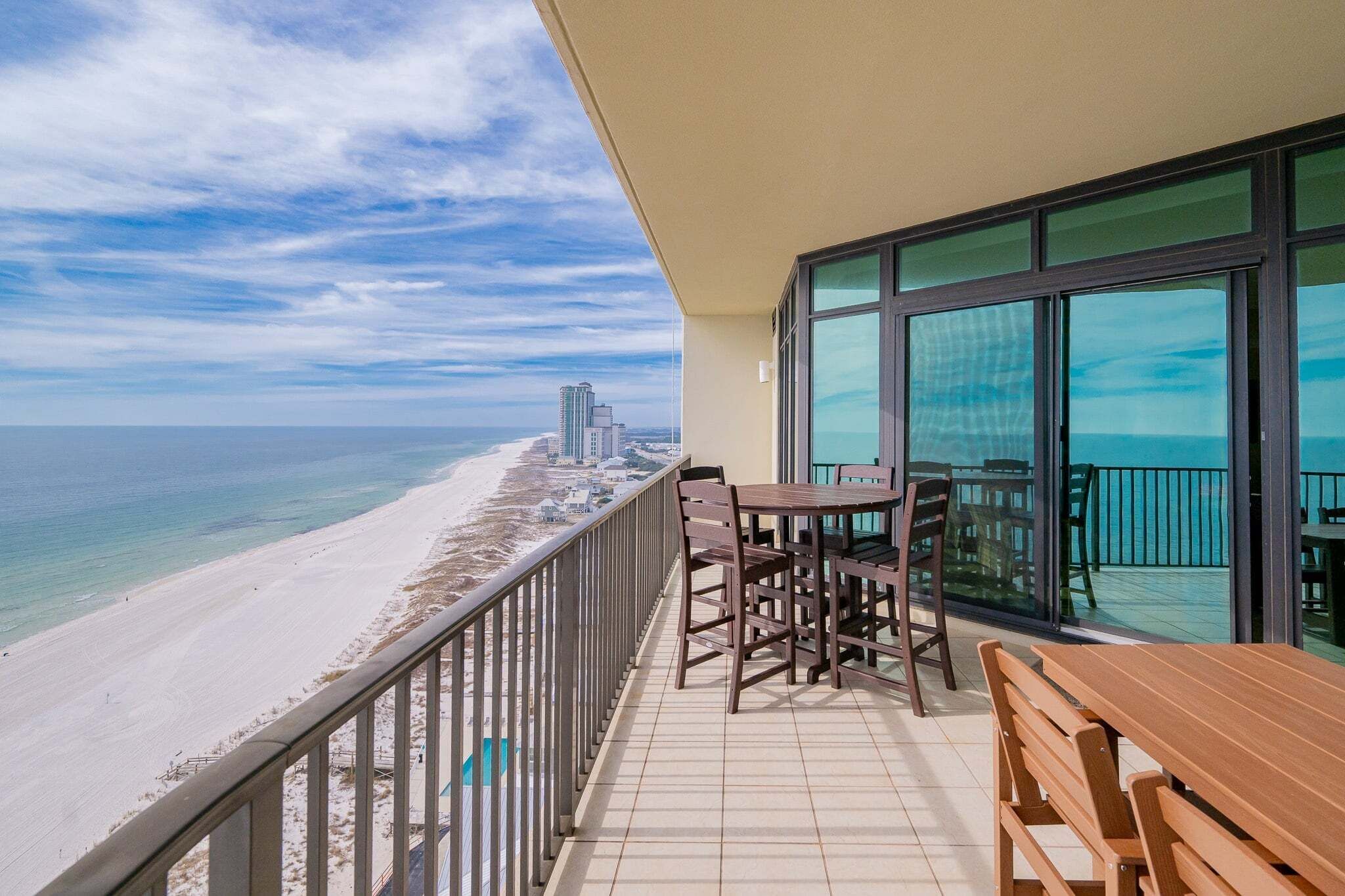 Condo, 3 phòng ngủ | Khu ẩm thực ngoài trời