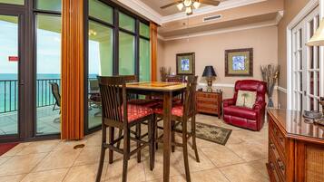 Condo, 3 Bedrooms | Dining
