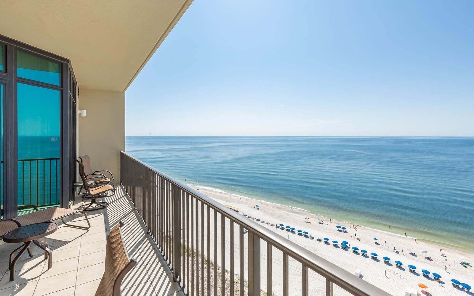 Condo, 3 Bedrooms | Property grounds