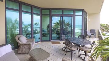 Leilighet, 3 soverom | Utendørsservering