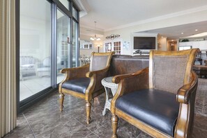 Condo, 3 quartos | Parte interna