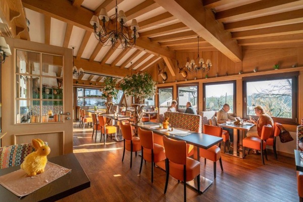 Apartment | Dining
