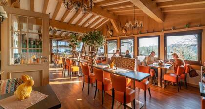 Belvilla Heiderhof Family Room