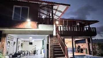 Cabin, 4 Bedrooms, Smoking, Private Pool | Exterior