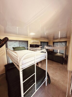 Cabane, 4 chambres, fumeur, piscine privée
