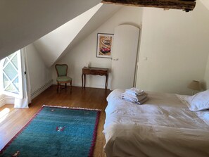 Room - Vrbo Property (Soulitré)