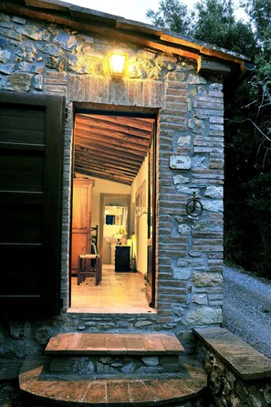 Basic Apartment, City View | Exterior detail