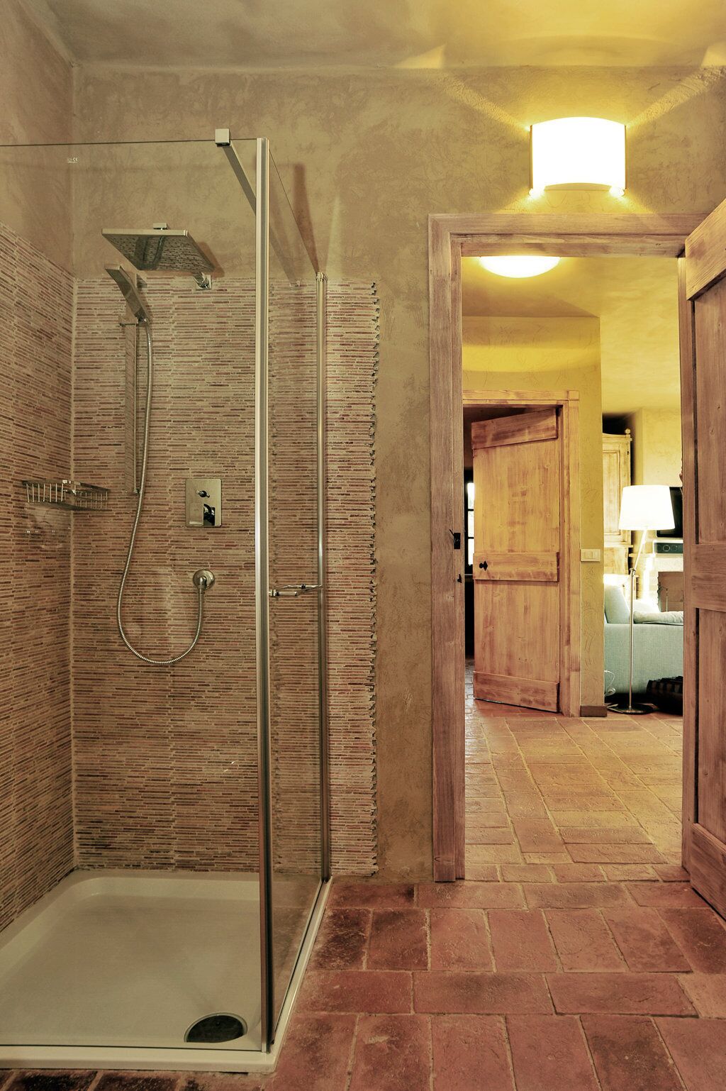 Appartamento Comfort | Bagno | Doccia, soffione a pioggia, asciugacapelli, asciugamani