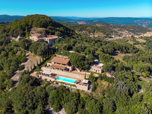 Front of property - Poggio alla Rocca (Civitella Paganico)
