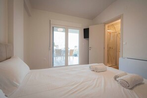3 chambres, fer et planche à repasser, Wi-Fi, draps fournis