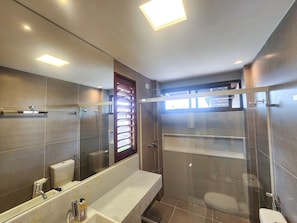Villa | Bathroom | Shower - Bangalo no Carneiros Atlantico by CTA (Tamandaré)