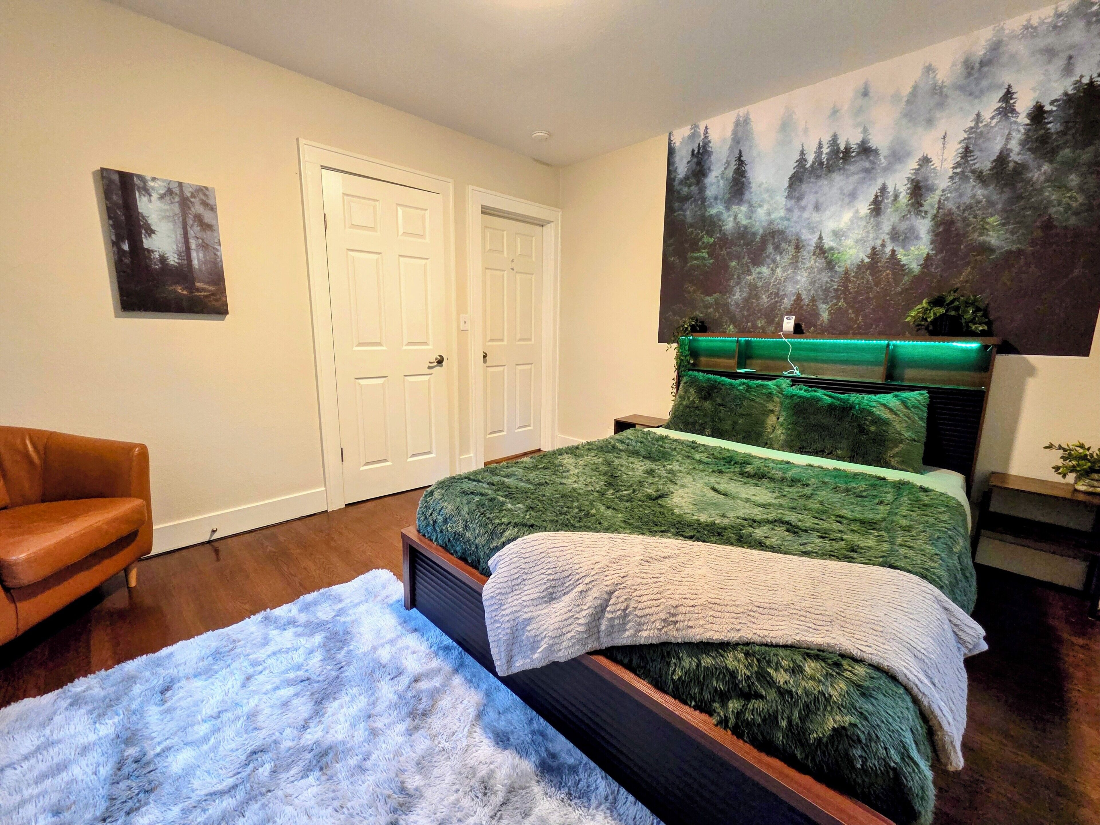 5 bedrooms, iron/ironing board, free WiFi, bed sheets