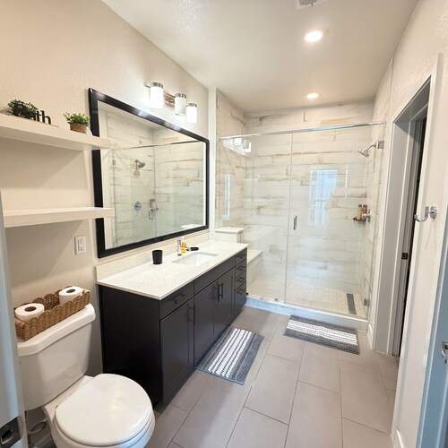 Luxury Downtown Houston Skyline Suite